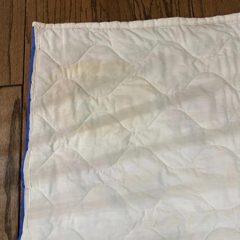 Vintage 80s 90s Baby Quilt 3 Bunnies in a Basket 31x41” Stains See Pictures